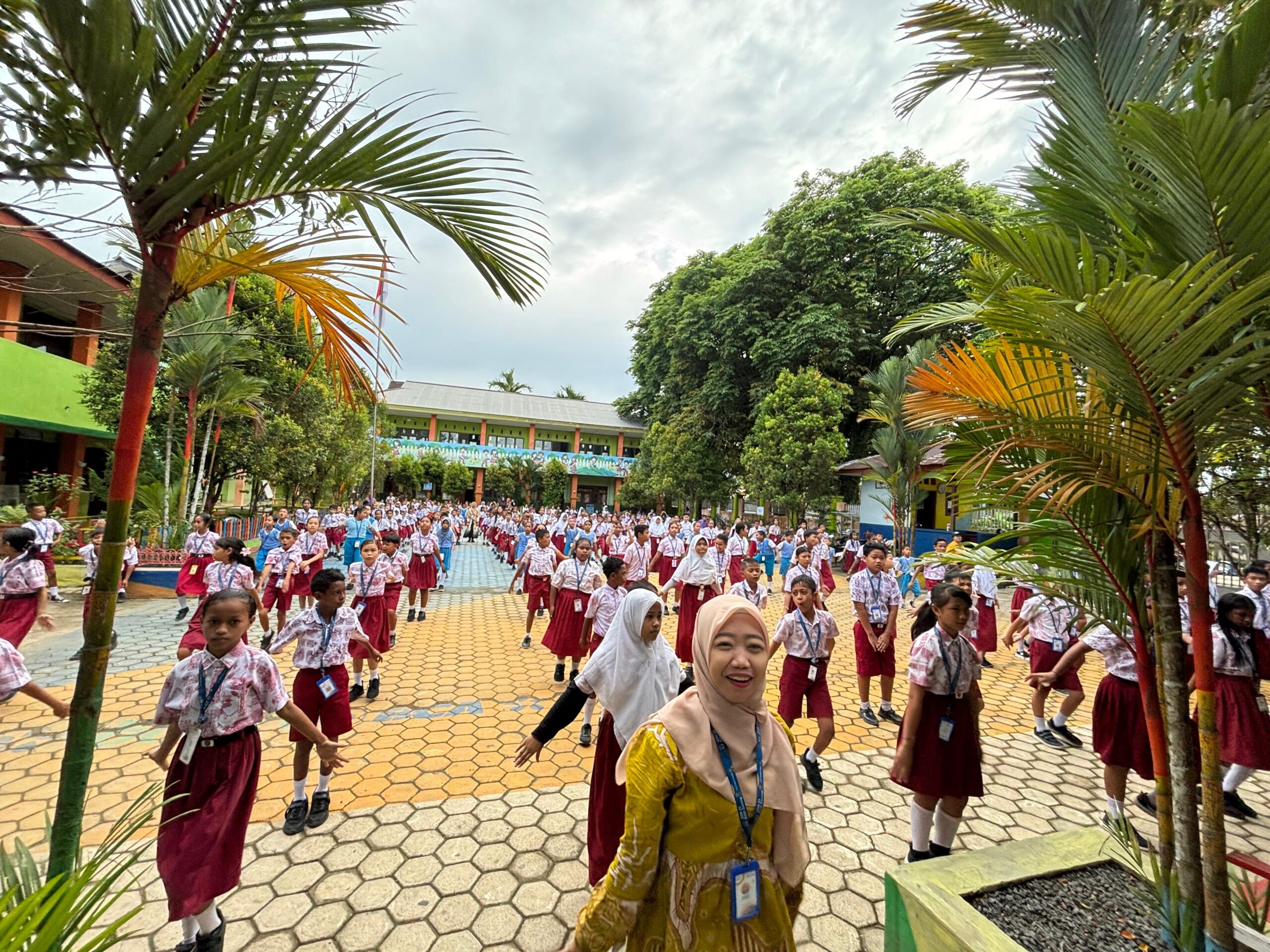 Senam Anak Indonesia Hebat