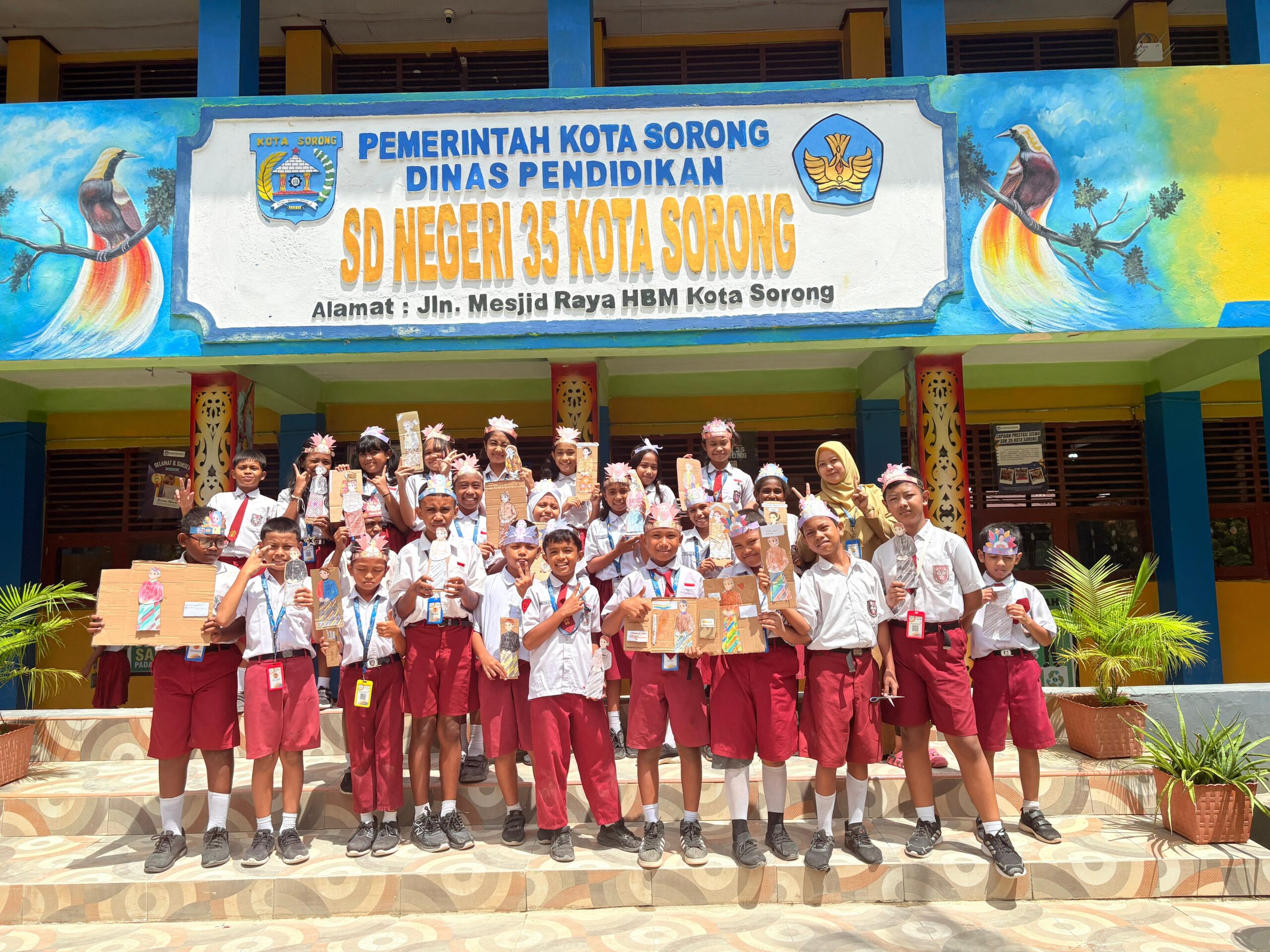 Peringatan Hari Kartini SDN 35 Kota Sorong