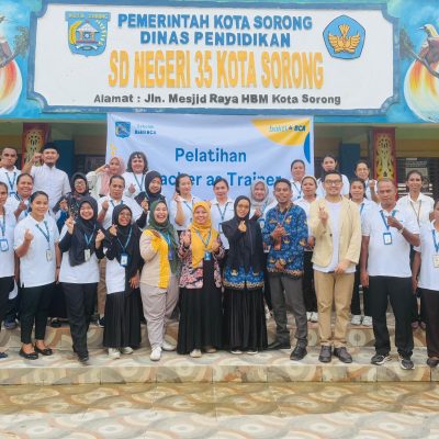 Pelatihan Teacher as Trainer (ToT)  di SDN 35 Kota Sorong