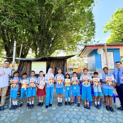 Literasi Keuangan BCA di SDN 35 Kota Sorong